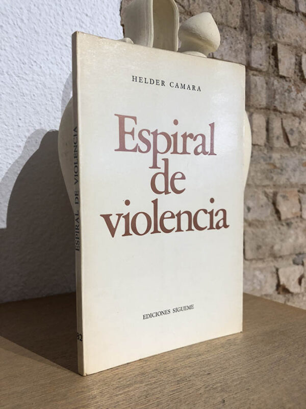 Libro: Espiral de violencia. | Autor: | Libros Bosch