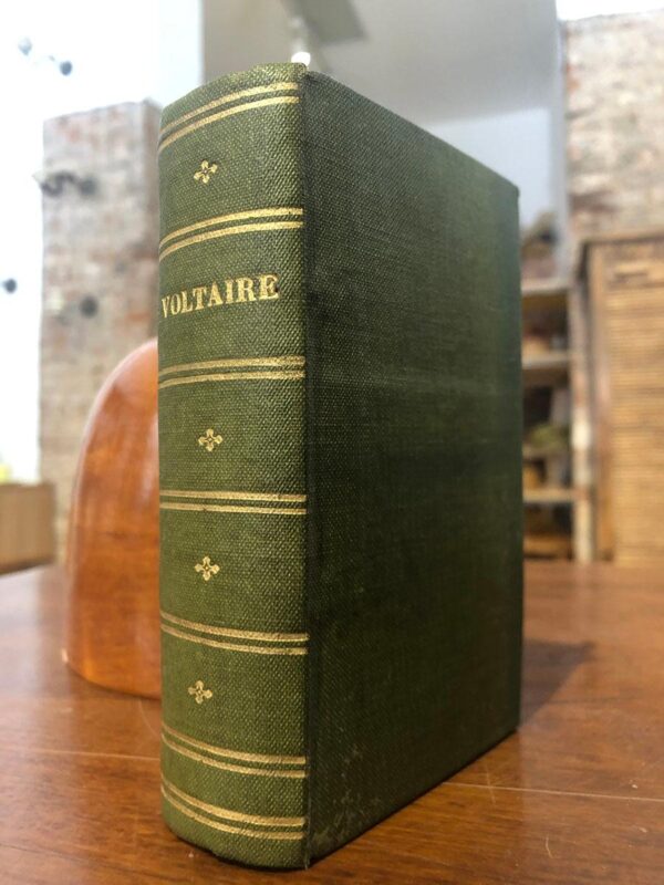 Libro: Vie de Voltaire (1880) Junto a: VOLTAIRE, La Henriade; Junto a: Voltaire: Novelas. 2 tomos en francés y 1 en español en 1 volumen. | Autor: | Libros Bosch