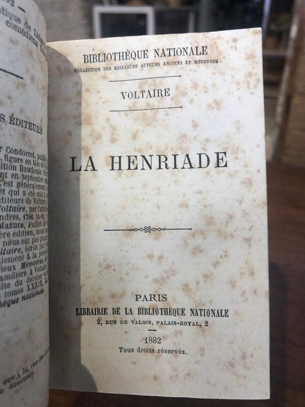 Libro: Vie de Voltaire (1880) Junto a: VOLTAIRE, La Henriade; Junto a: Voltaire: Novelas. 2 tomos en francés y 1 en español en 1 volumen. | Autor: | Libros Bosch