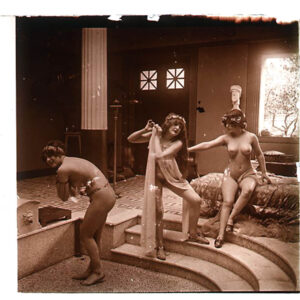 Desnudo artístico estereoscópico en cristal. Fotografía estereoscópica. Jules Richard. The Atrium.