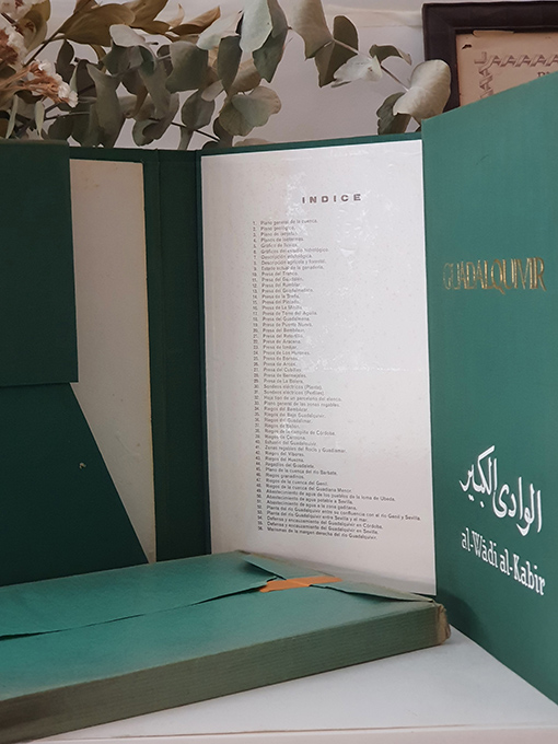 Libro: Guadalquivir, Al-Wadi al Kabir. 2 tomos. Ministerio de obras públicas, confederación hidrografica del Guadalquivir años 1939-1963. | Autor: | Libros Bosch