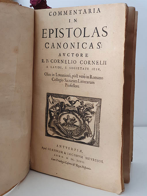 Libro: Commentaria in Epistolas Canonicas: Auctore... Olim in Louasiensi, post vfero in Romano Collegio Sacrarum Litterarum Professore. [JUNTO CON:] Commentarius in epistolas catholicas argumentum 3 In epistolam S. Iacobi 5 Commentarius in primam S. Petri 191 Commentarius in secundam S. Petri 335 Commentarius in primam S. Iohannis 411 Commentarius in secundam S. Iohannis 520 Commentarius in tertiam S. Iohannis 528 Commentarius in epistolam Sancti Iudae 535 | Autor: | Libros Bosch