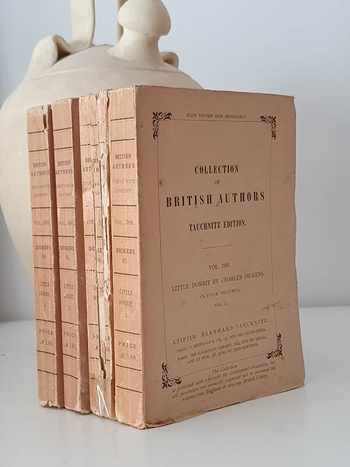 Libro: Little Dorrit. 4 Volumes. Collection of British Authors. In four Volumes. Collection of British authors vols. 350, 360, 380 & 390. | Autor: | Libros Bosch