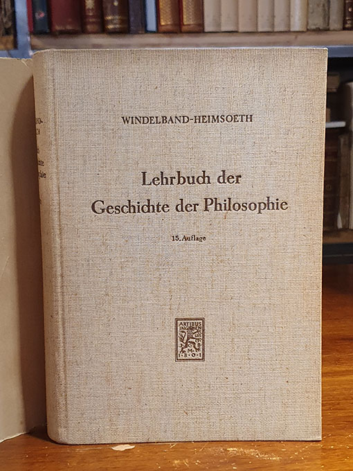 Libro: Lehrbuch der Geschichte der Philosophie. Mit einem Schlusskapitel Die Philosophie im 20. Jahrhundert und einer Übersicht über den Stand der philosophiegeschichtlichen Forschung herausgegeben von Heinz Heimsoeth. Fünfzehnte, durchgesehene und ergänzte Auflage | Autor: | Libros Bosch