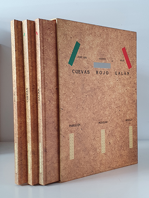 Libro: CASAS DE LA JUDERIA, por José Luis Cuevas / Con una introducción por Carlos Fuentes titulada `El pintor y la Tradición´; CODICE ABIERTO, por Vicente Rojo / Con una introducción por Miguel Fernández-Cid titulada `Un pintor detenido e interior´; CUANDO NO ESTAS CONMIGO, TE QUIERO. Y CUANDO NO ESTAS, NO, por julio Galán / Con una introducción por Alfonso Moreno Robles titulada `Una idea sonámbula´. (Catálogo de la Exposición celebrada en el Pabellón Mudéjar de Sevilla, de julio a octubre de 1992) | Autor: | Libros Bosch